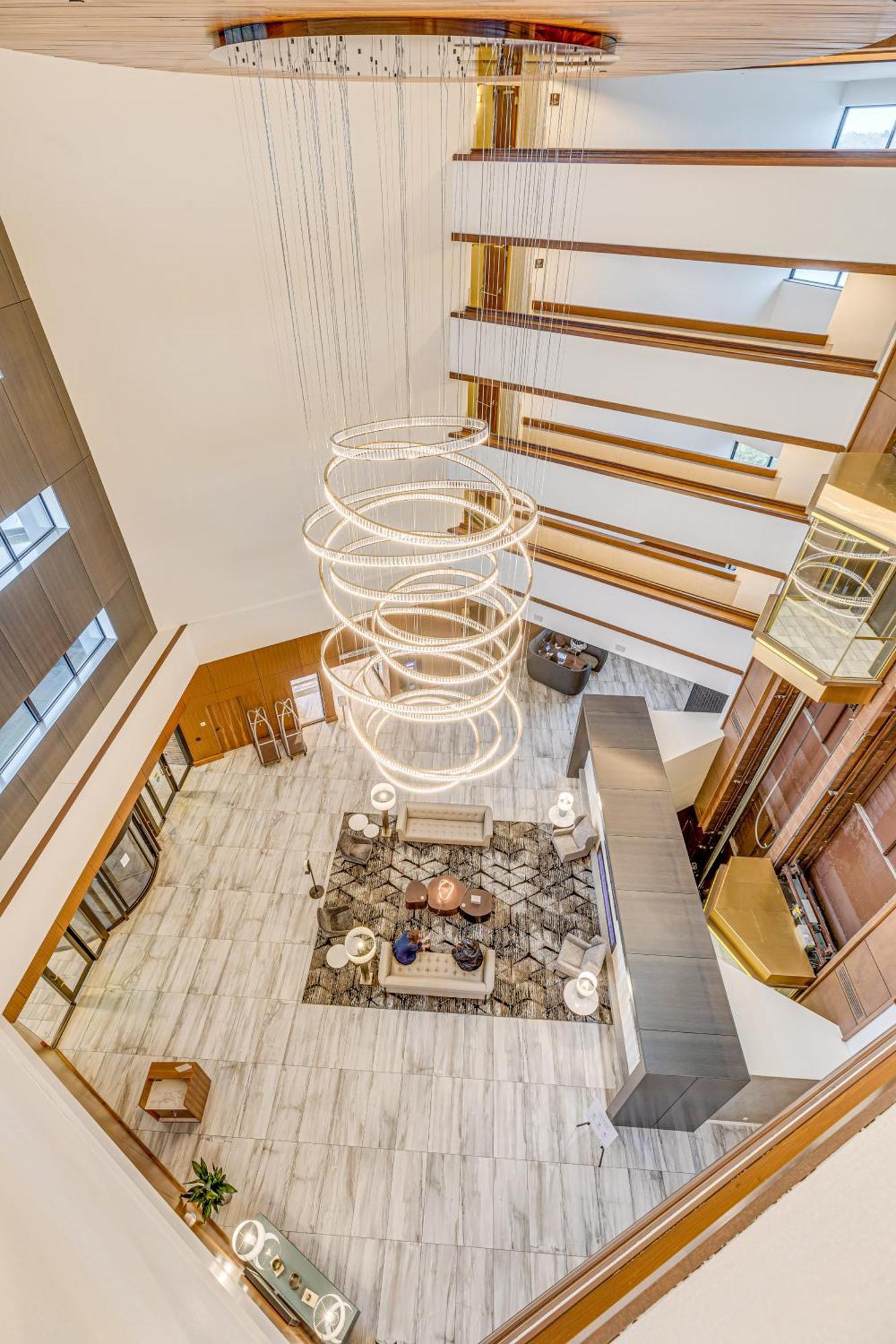 Hotel Crowne Plaza Lansing By Ihg Extérieur photo
